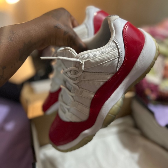 Air Jordan 11 Retro Low - Picture 6 of 7